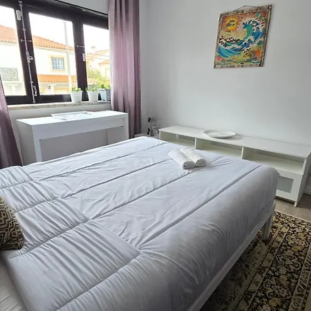 Freedom Surf House Four Bedroom Upstairs Villa Serra d'El-Rei