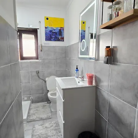 Freedom Surf House Four Bedroom Upstairs Villa