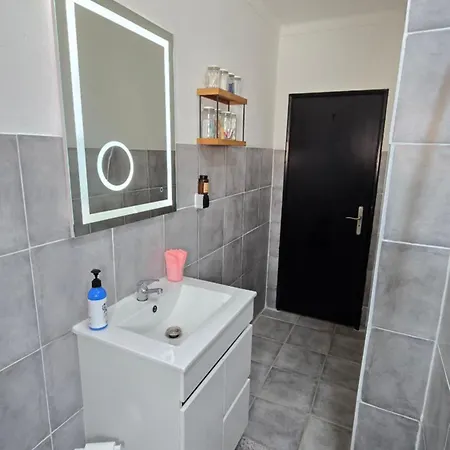 Freedom Surf House Four Bedroom Upstairs Villa Lägenhet Serra d'El-Rei